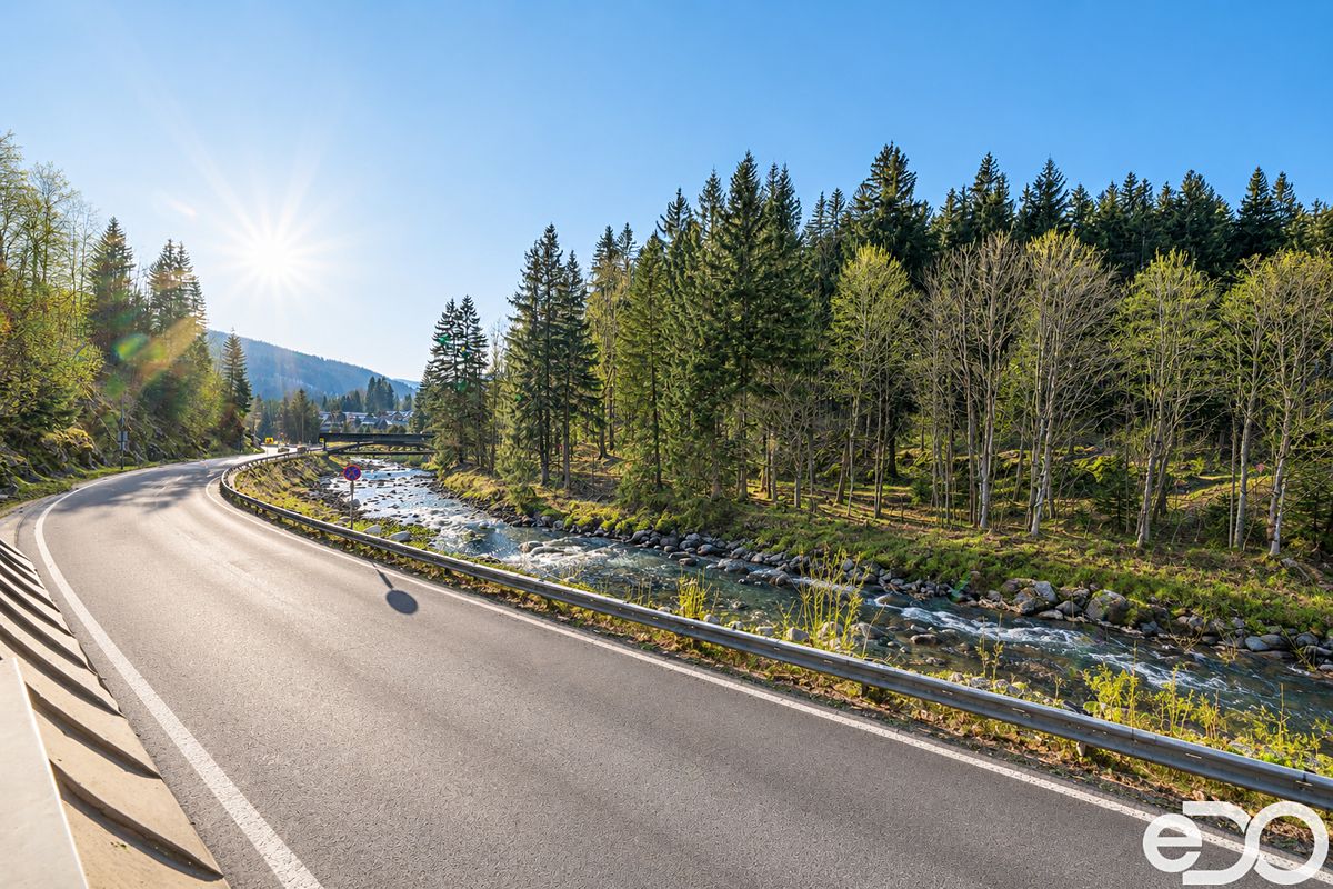 Prodej rodinného domu 405 m², pozemek 293 m² – fotografie 4