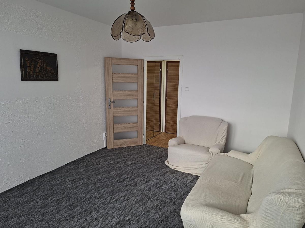 Pronájem bytu 3+1 71 m² – fotografie 3