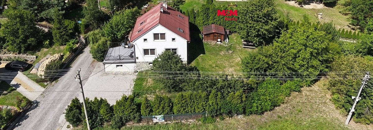 Prodej rodinného domu 150 m², pozemek 1194 m²