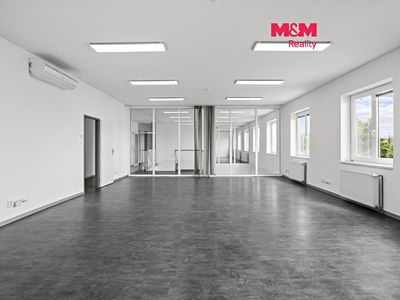 Pronájem kanceláře 451 m²