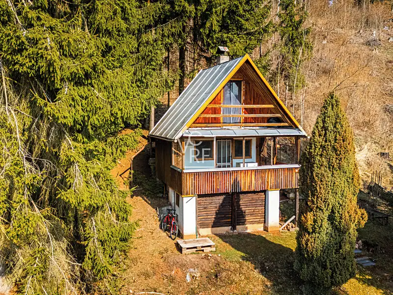 Prodej chaty 23 m², pozemek 935 m², Trutnov – náhled fotky 1