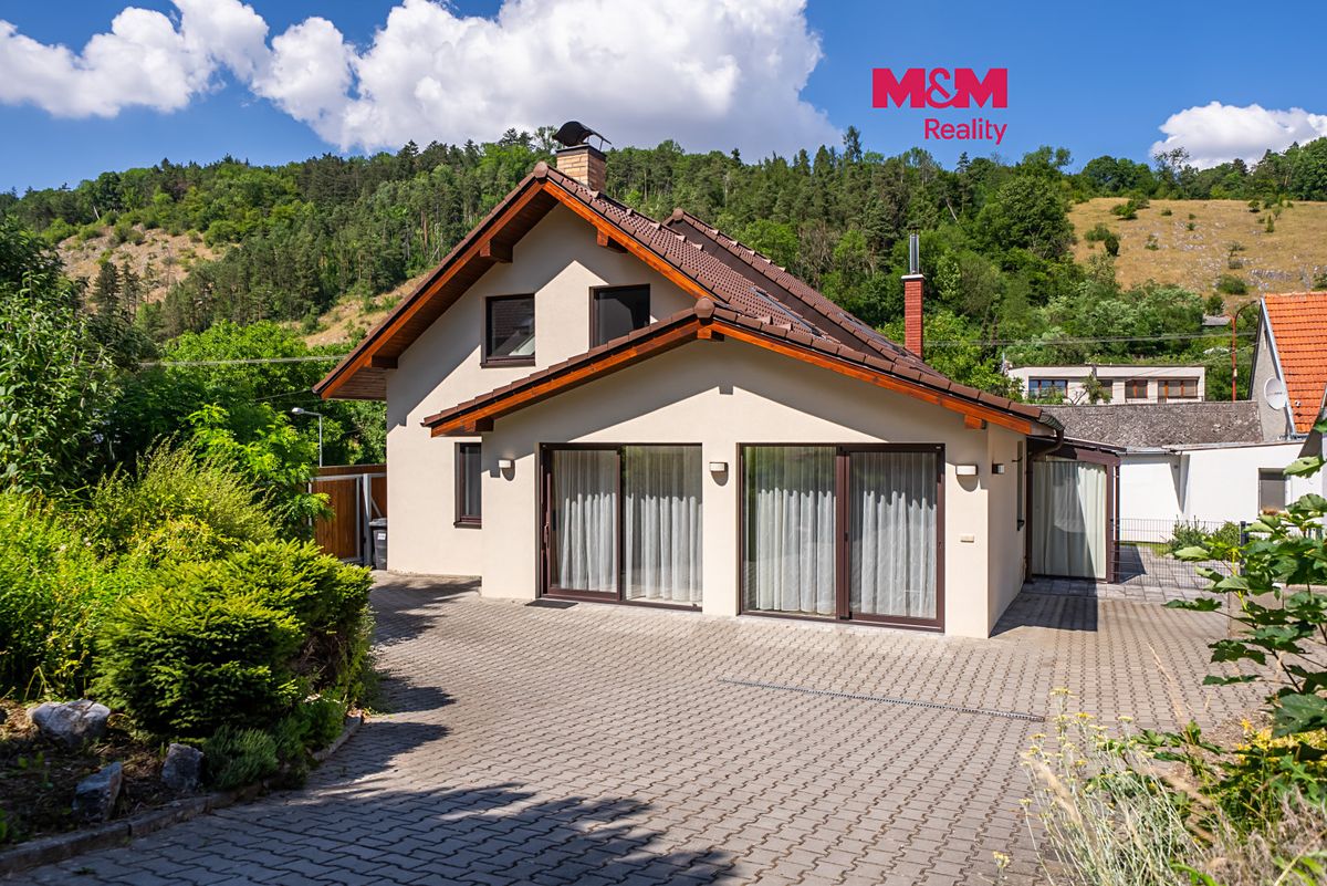 Prodej rodinného domu 170 m², pozemek 1928 m²