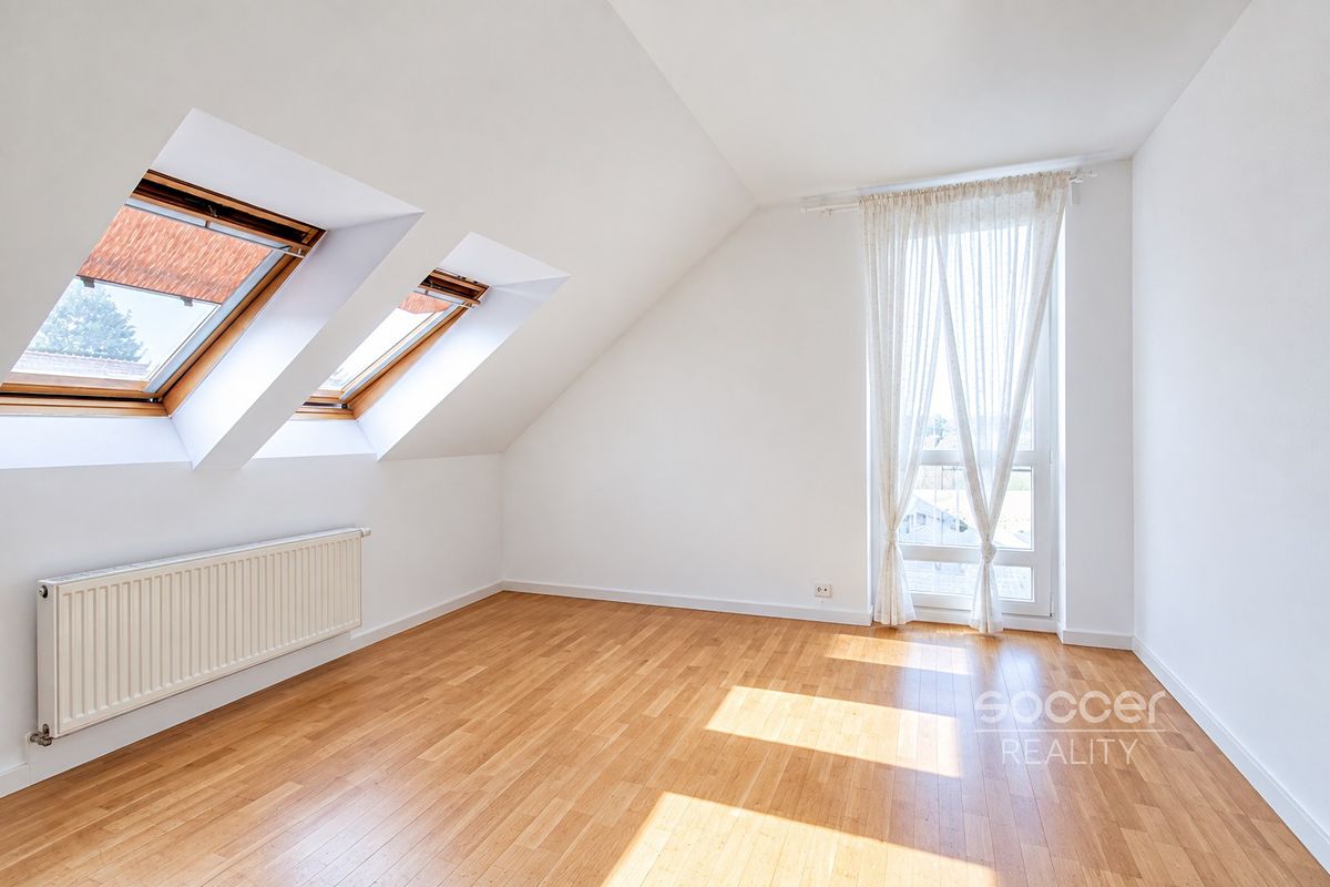 Pronájem bytu 2+1 63 m² – fotografie 4