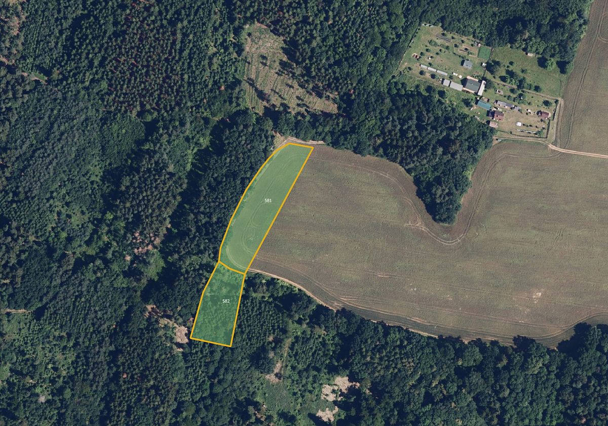 Prodej pole 3032 m²