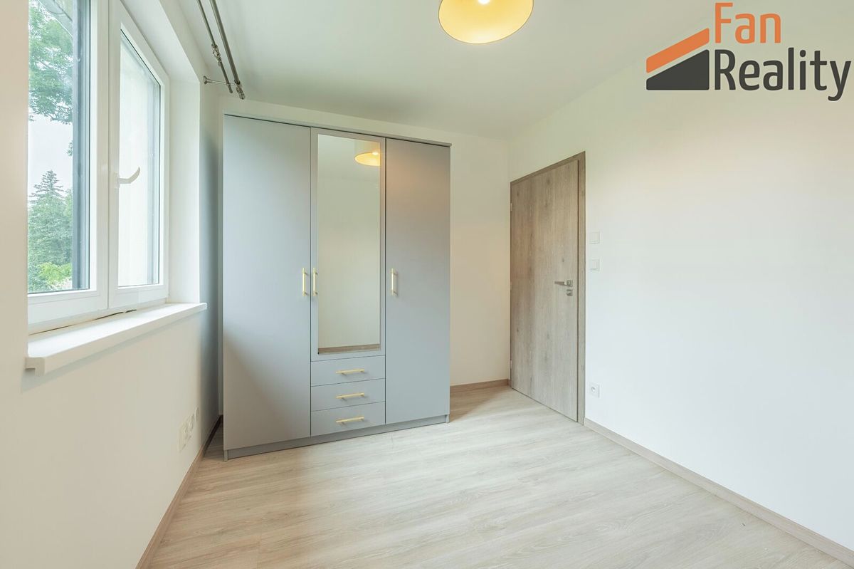 Prodej rodinného domu 67 m², pozemek 858 m² – fotografie 5