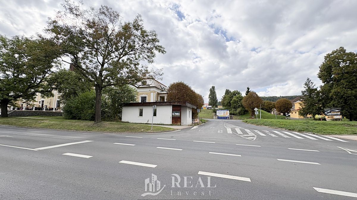 Prodej komerční nemovitosti 68 m² – fotografie 2