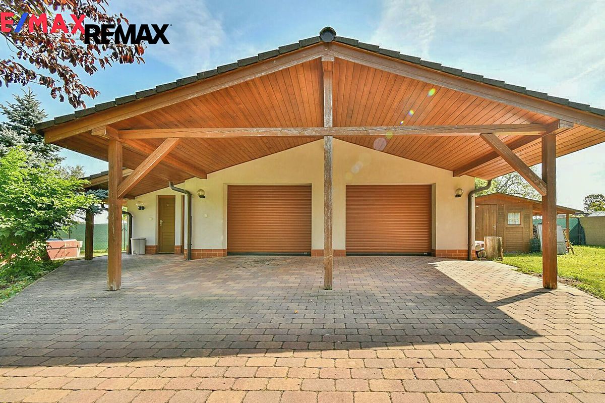 Prodej rodinného domu 130 m², pozemek 1226 m² – fotografie 4