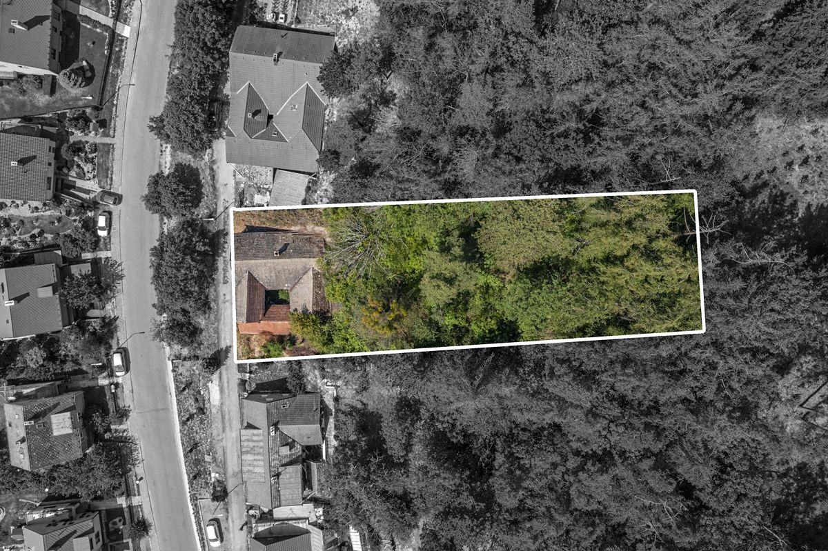Prodej rodinného domu 352 m², pozemek 1087 m² – fotografie 2