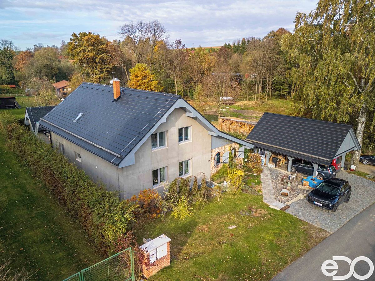 Prodej rodinného domu 366 m², pozemek 920 m² – fotografie 4