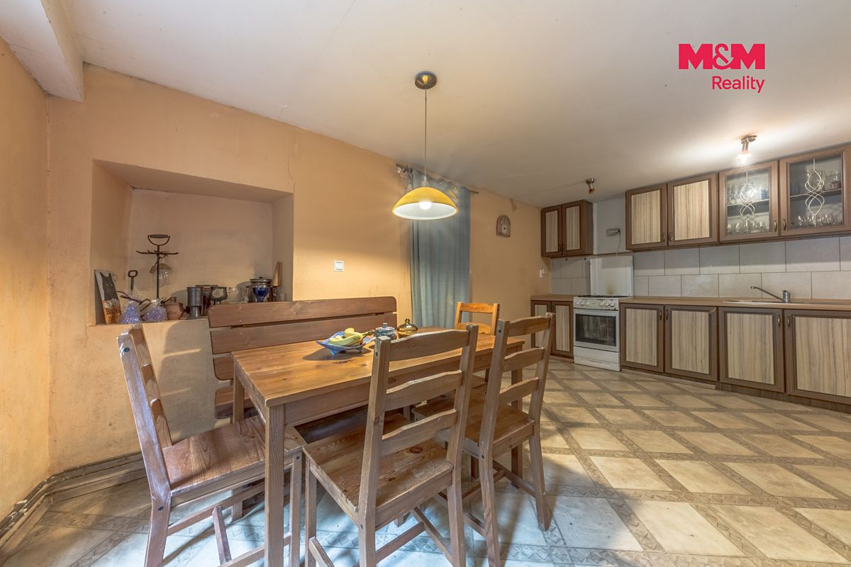 Prodej rodinného domu 129 m², pozemek 159 m² – fotografie 2