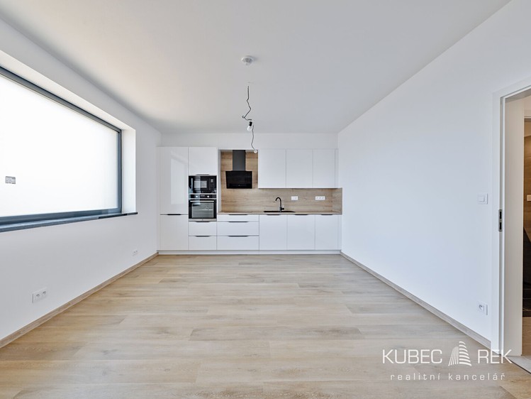 Prodej bytu 2+kk, 52 m² (1 z 14)