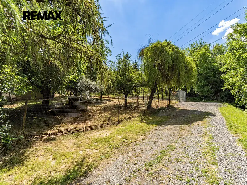 Prodej zahrady 1432 m², Praha – náhled fotky 1
