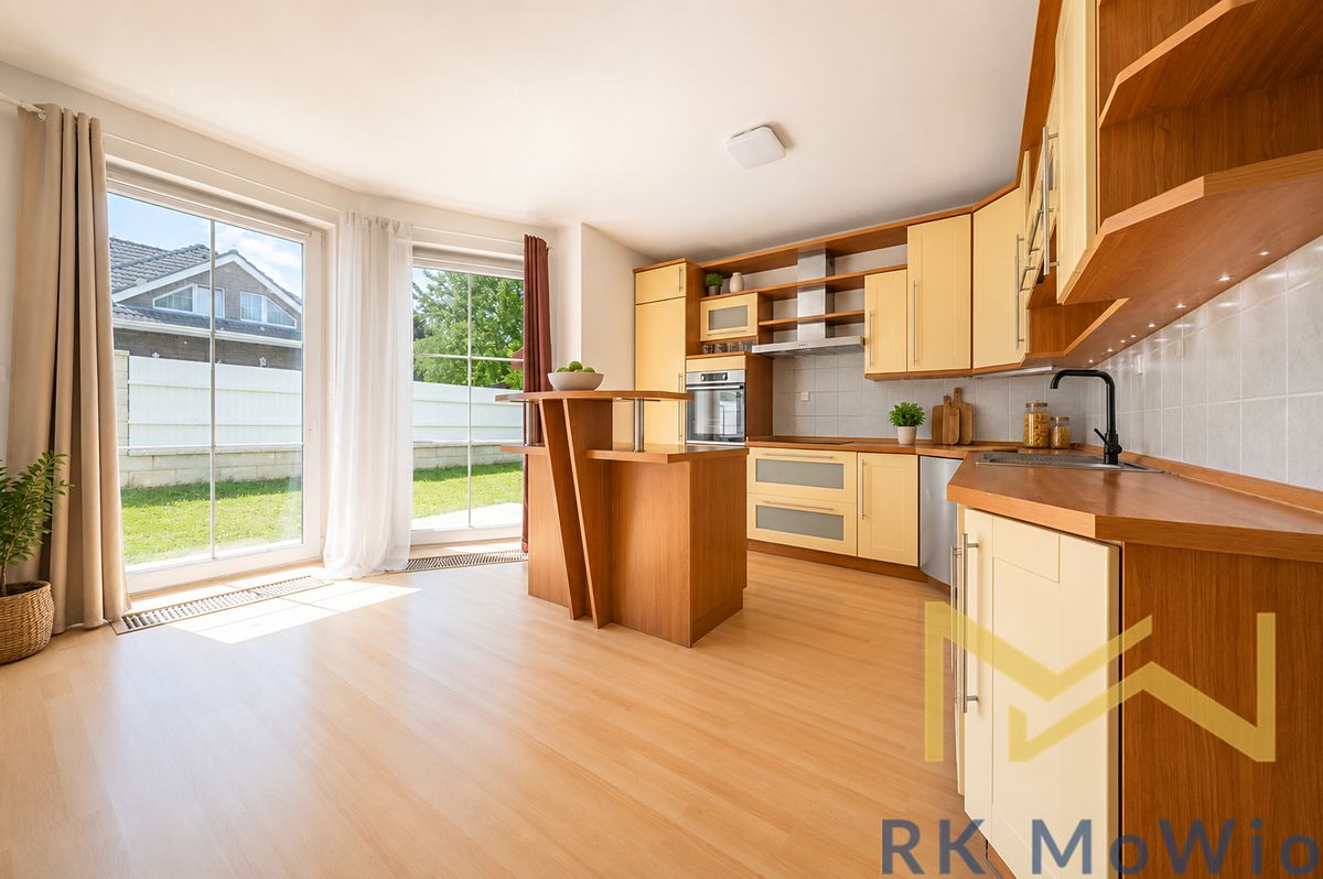 Pronájem rodinného domu 190 m², pozemek 811 m² – fotografie 4