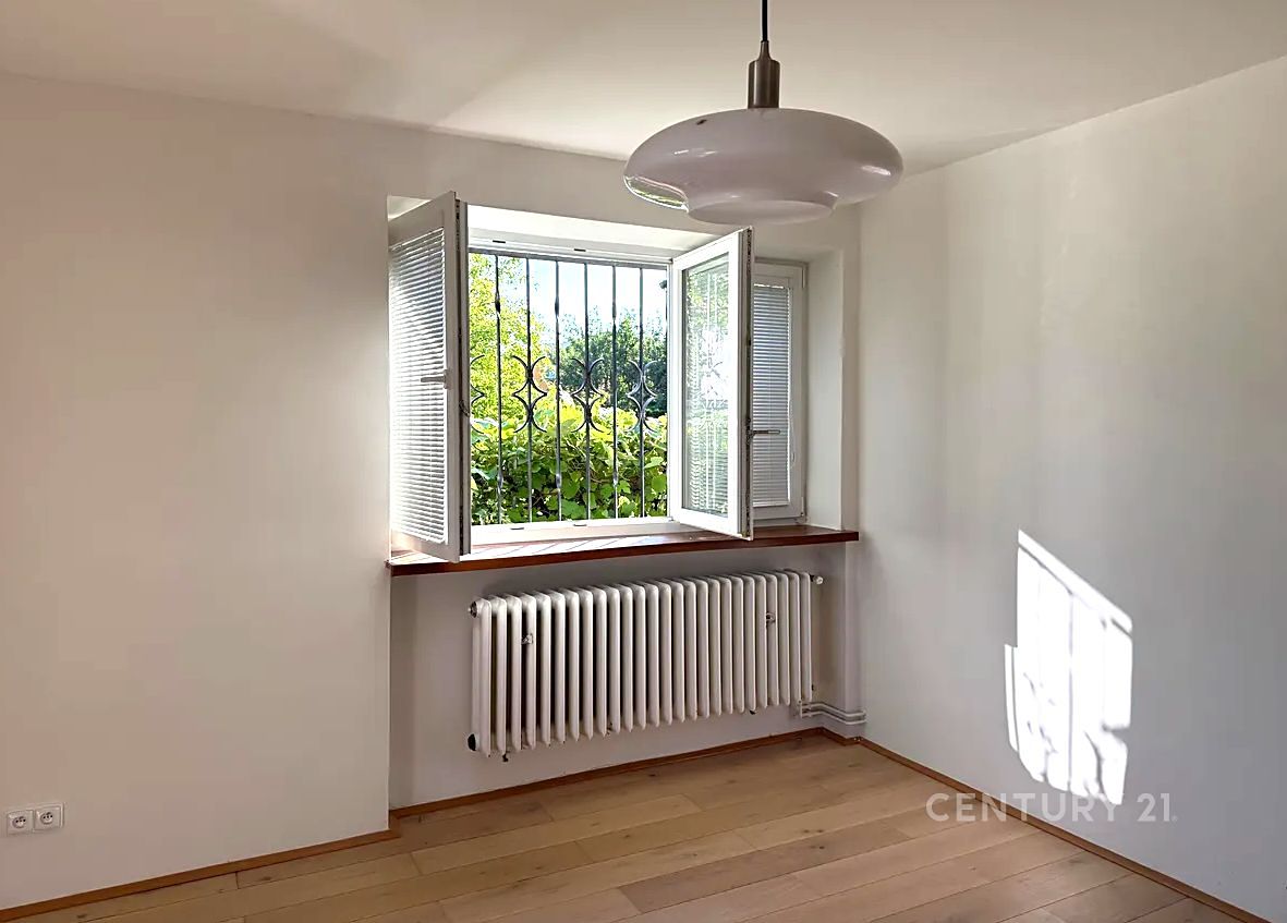 Pronájem bytu 2+kk 63 m² – fotografie 4