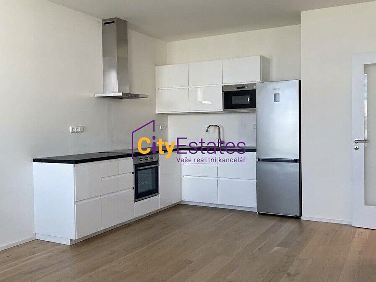 Pronájem bytu 2+kk, 56 m² (3 z 25)