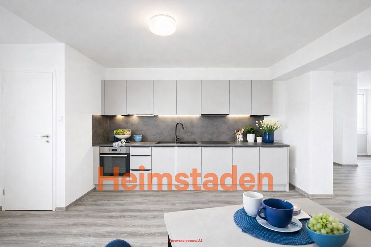 Pronájem bytu 4+kk 132 m² – fotografie 2