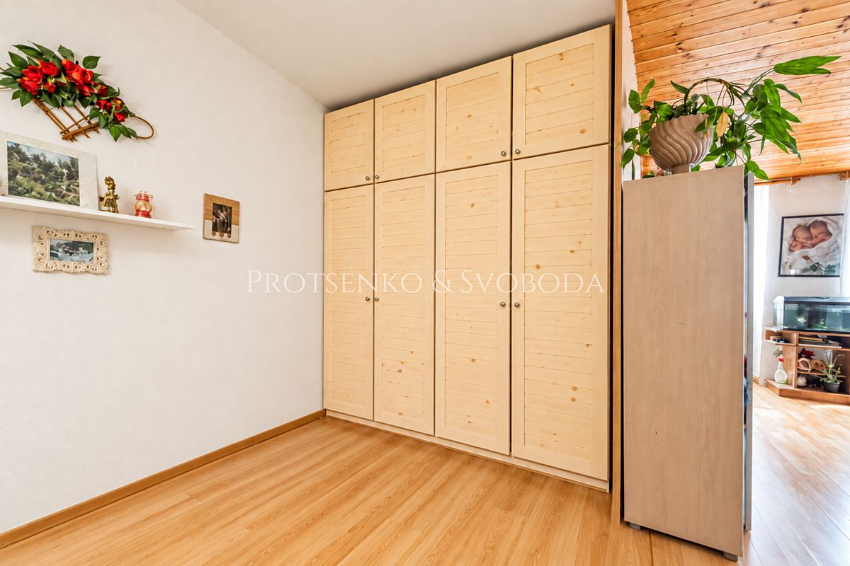 Prodej činžovního domu 300 m² – fotografie 3
