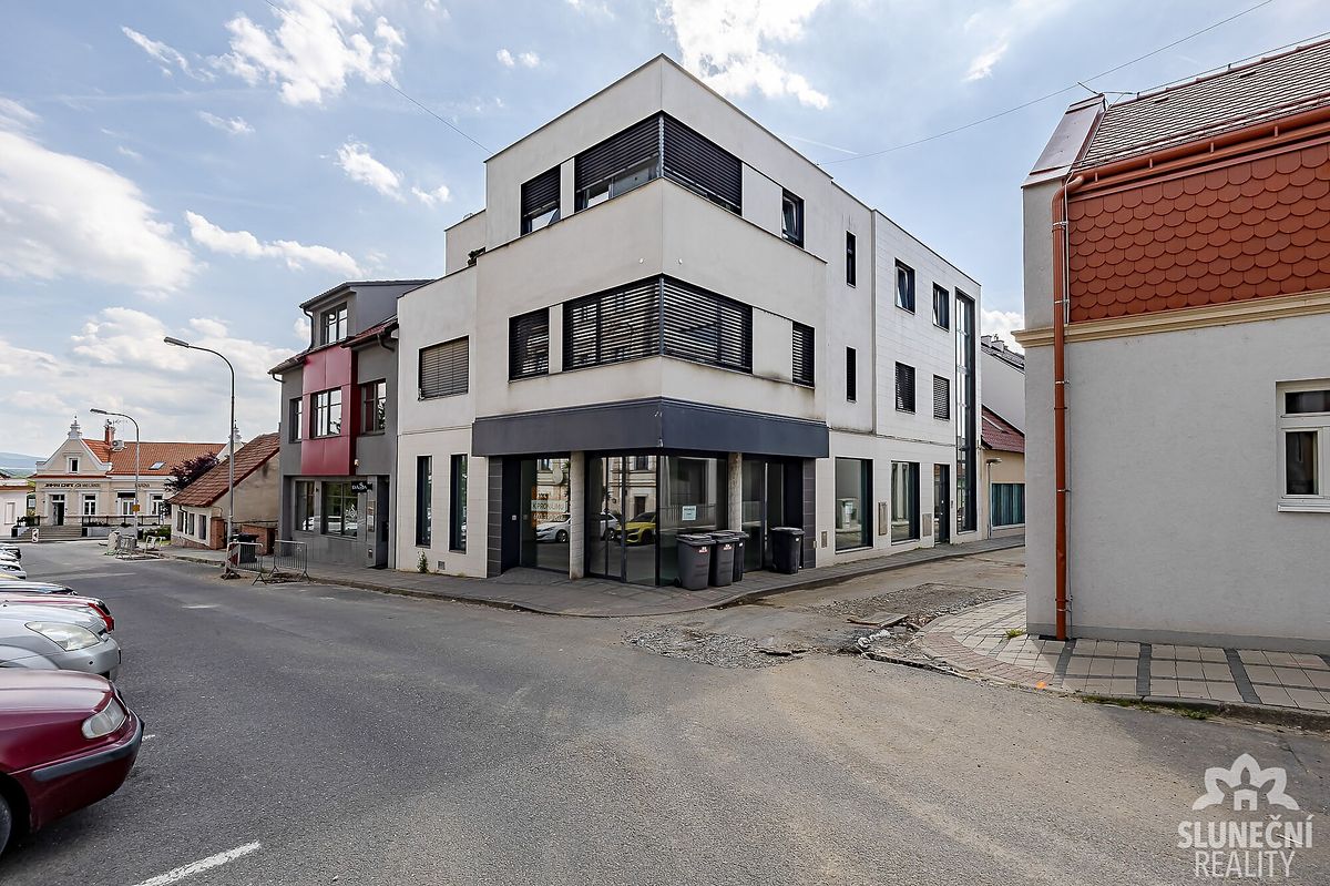Pronájem bytu 3+kk 69 m²