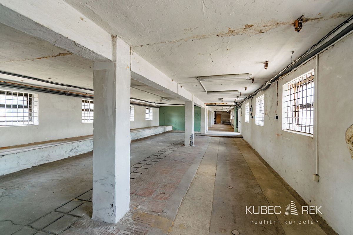 Pronájem skladového prostoru 185 m² – fotografie 4