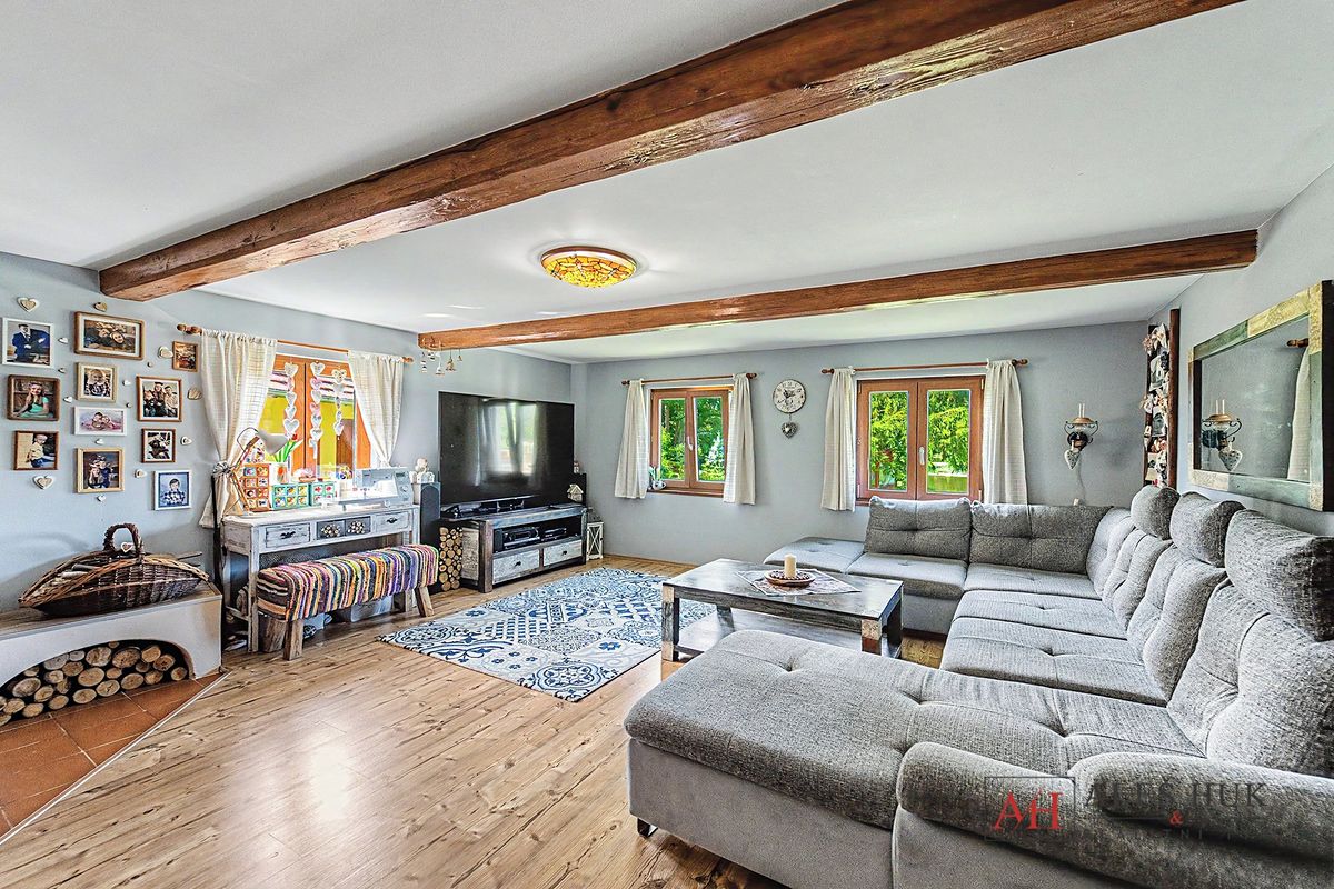Prodej rodinného domu 125 m², pozemek 1851 m² – fotografie 3