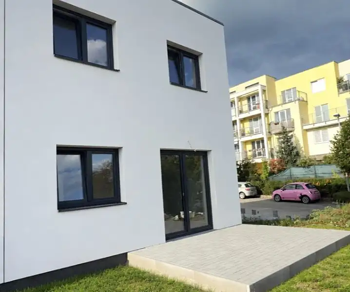 Prodej rodinného domu 75 m², pozemek 204 m², Praha – náhled fotky 1