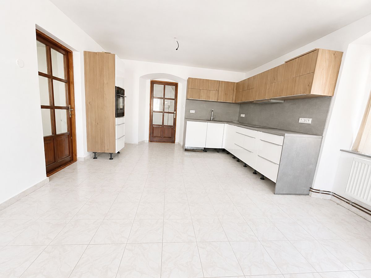 Prodej rodinného domu 97 m², pozemek 186 m² – fotografie 2