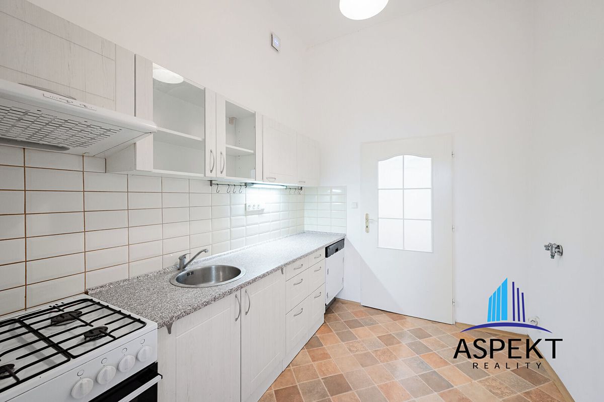 Pronájem bytu 2+1 50 m² – fotografie 2