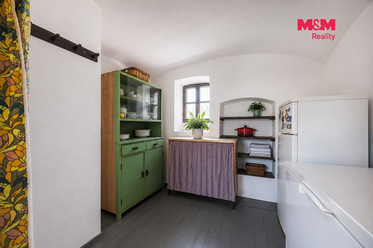 Prodej chalupy 213 m², pozemek 443 m² – fotografie 2