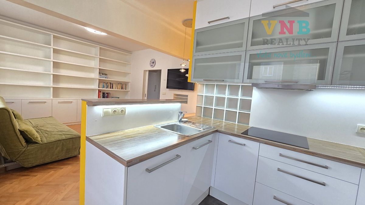 Pronájem bytu 2+kk 53 m² – fotografie 4