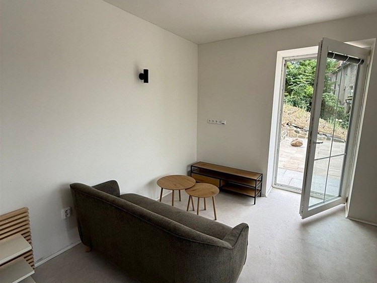 Квартира 1+kk в оренду, 37 м² (4 з 16)