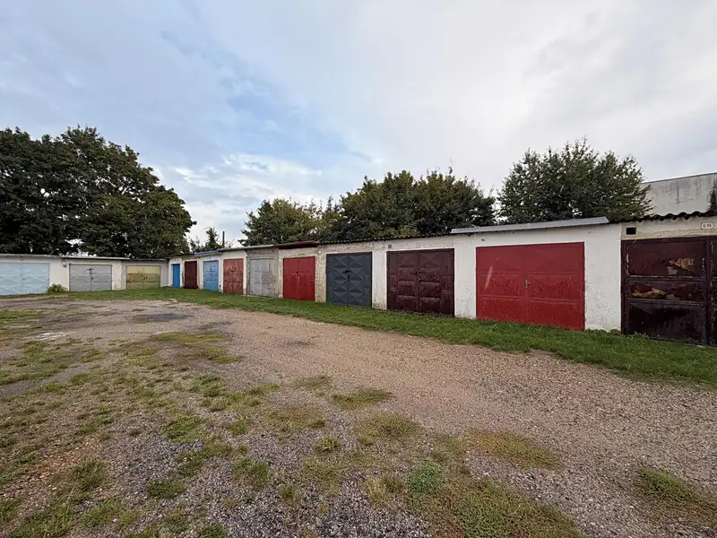 Prodej garáže 23 m², Strážnice – náhled fotky 1