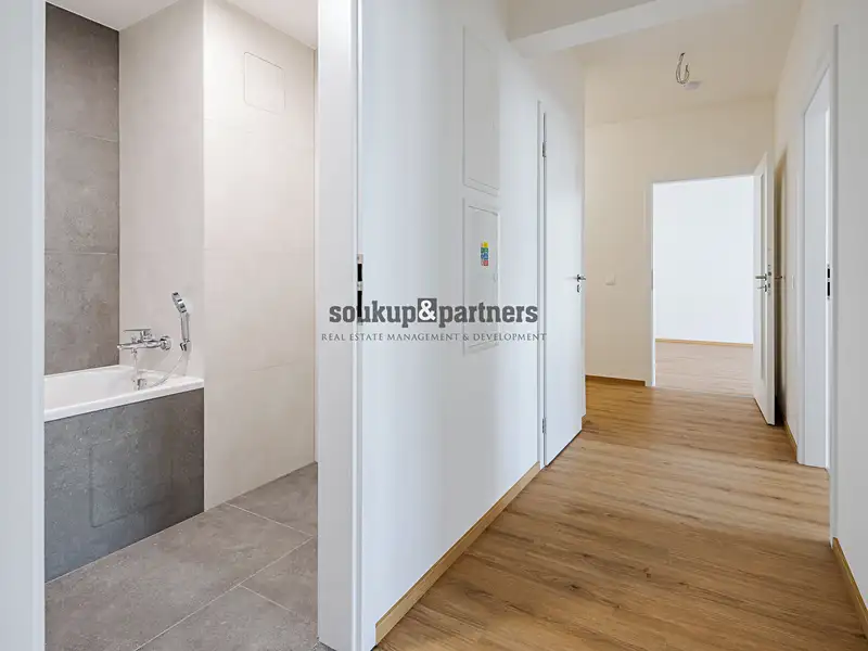 Prodej bytu 3+kk 74 m², Kladno – náhled fotky 2