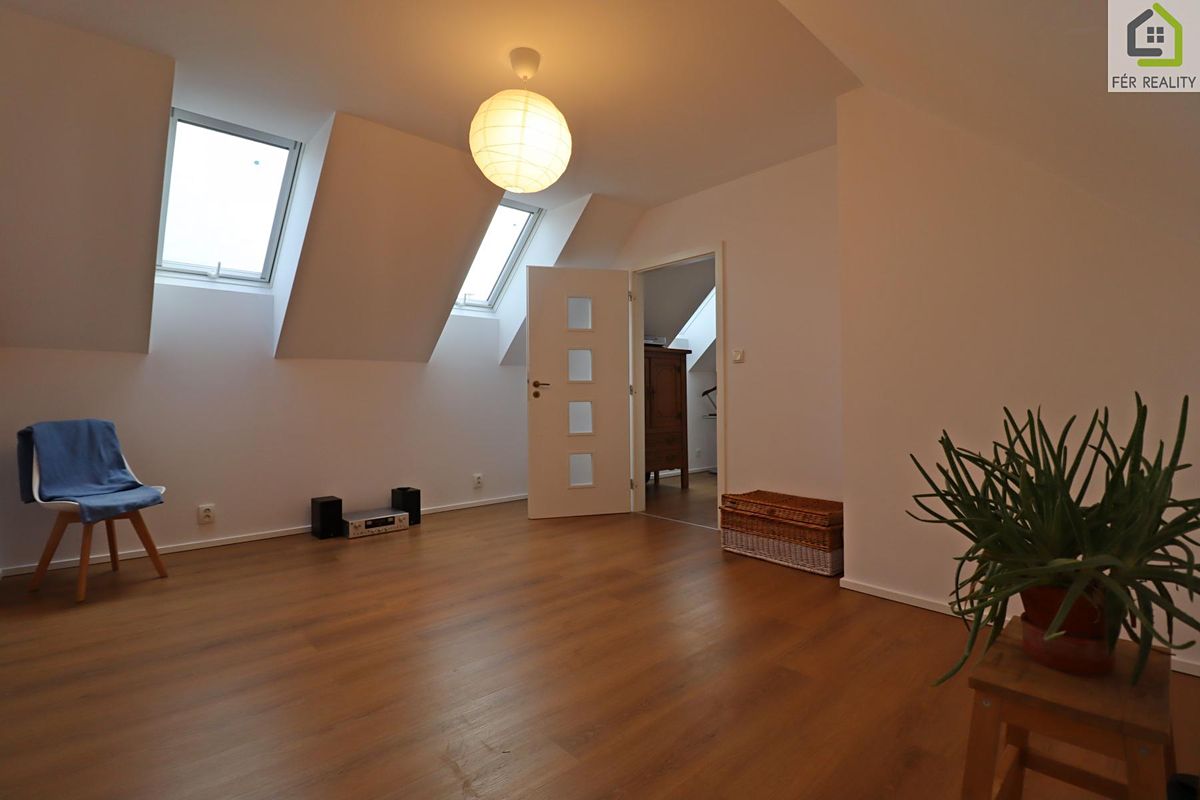 Prodej rodinného domu 98 m², pozemek 217 m² – fotografie 5