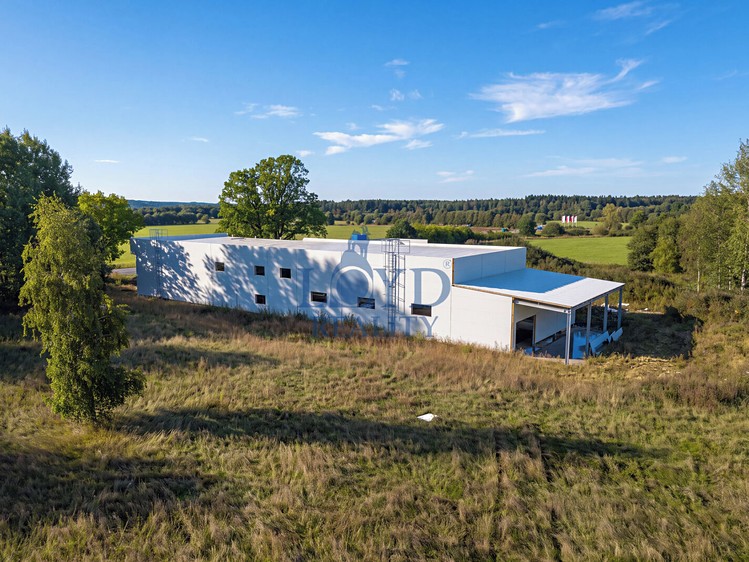Prodej komerčního prostoru, 1 251 m² (9 z 24)