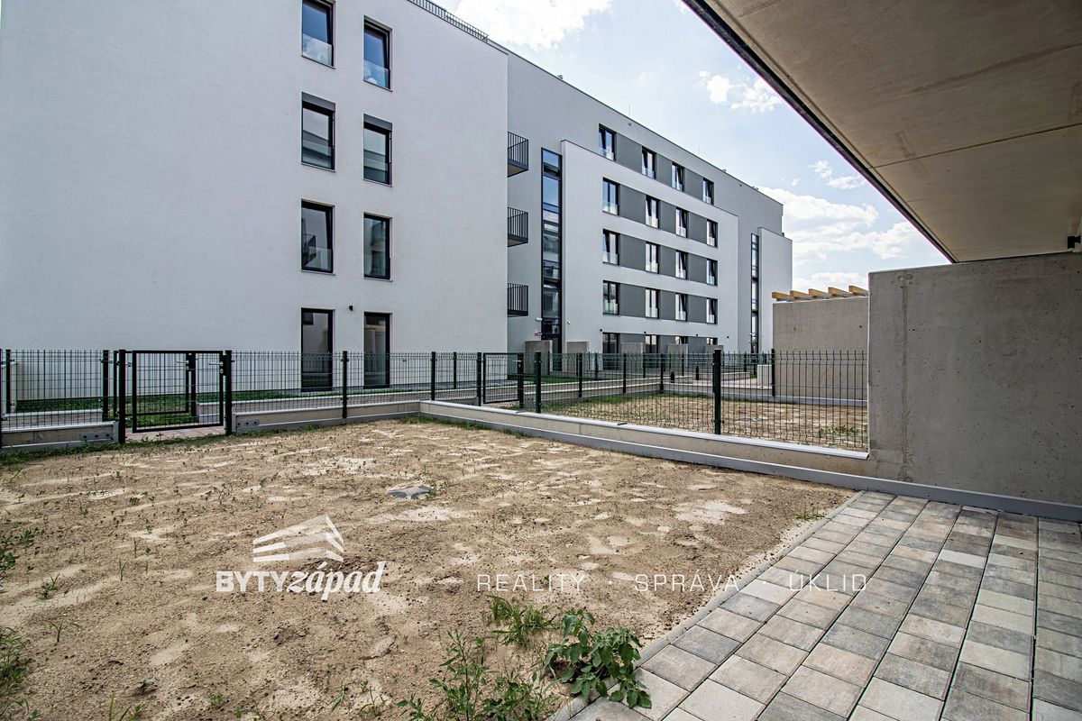 Pronájem bytu 2+kk 59 m² – fotografie 5