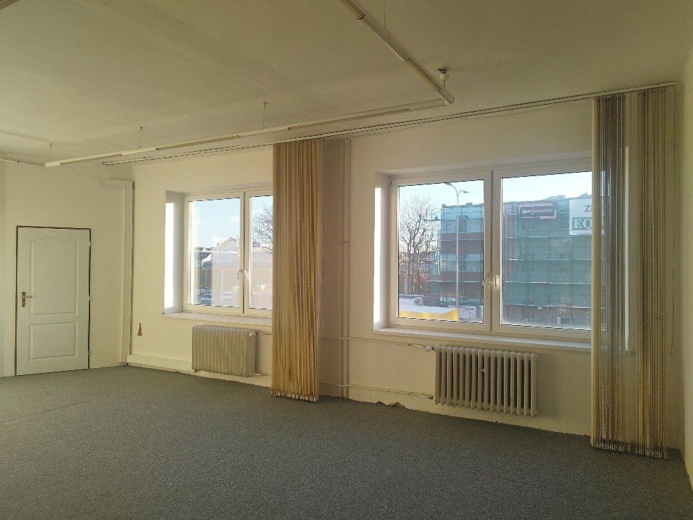 Pronájem kanceláře 40 m² – fotografie 2