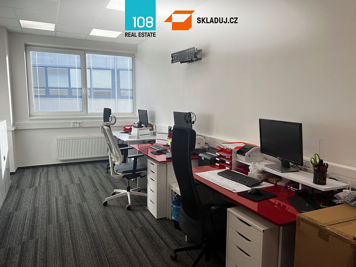 Pronájem skladového prostoru 5155 m² – fotografie 2