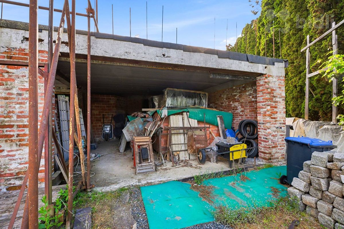 Prodej rodinného domu 400 m², pozemek 1405 m² – fotografie 4