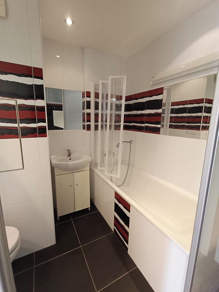Pronájem bytu 1+kk 29 m² – fotografie 2