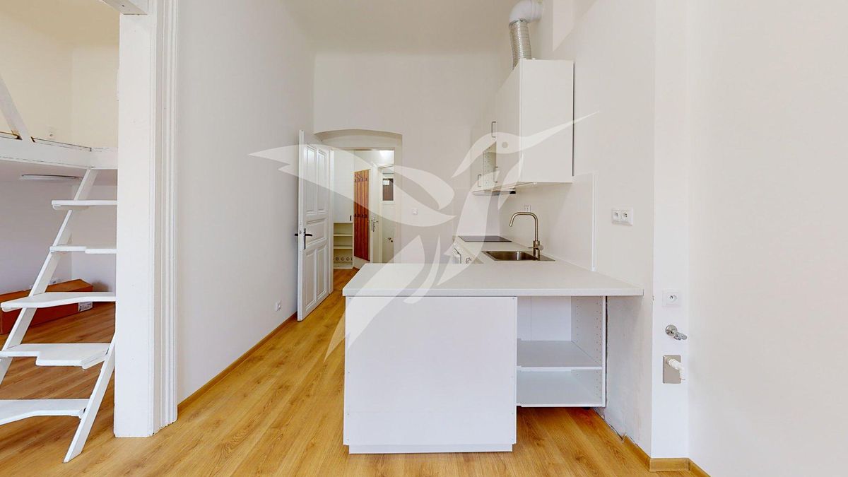 Pronájem bytu 2+kk 40 m² – fotografie 3