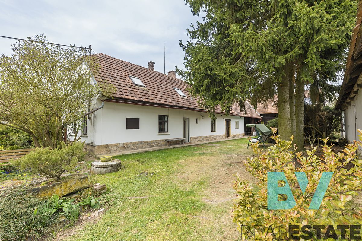 Prodej chalupy 160 m², pozemek 1076 m² – fotografie 2