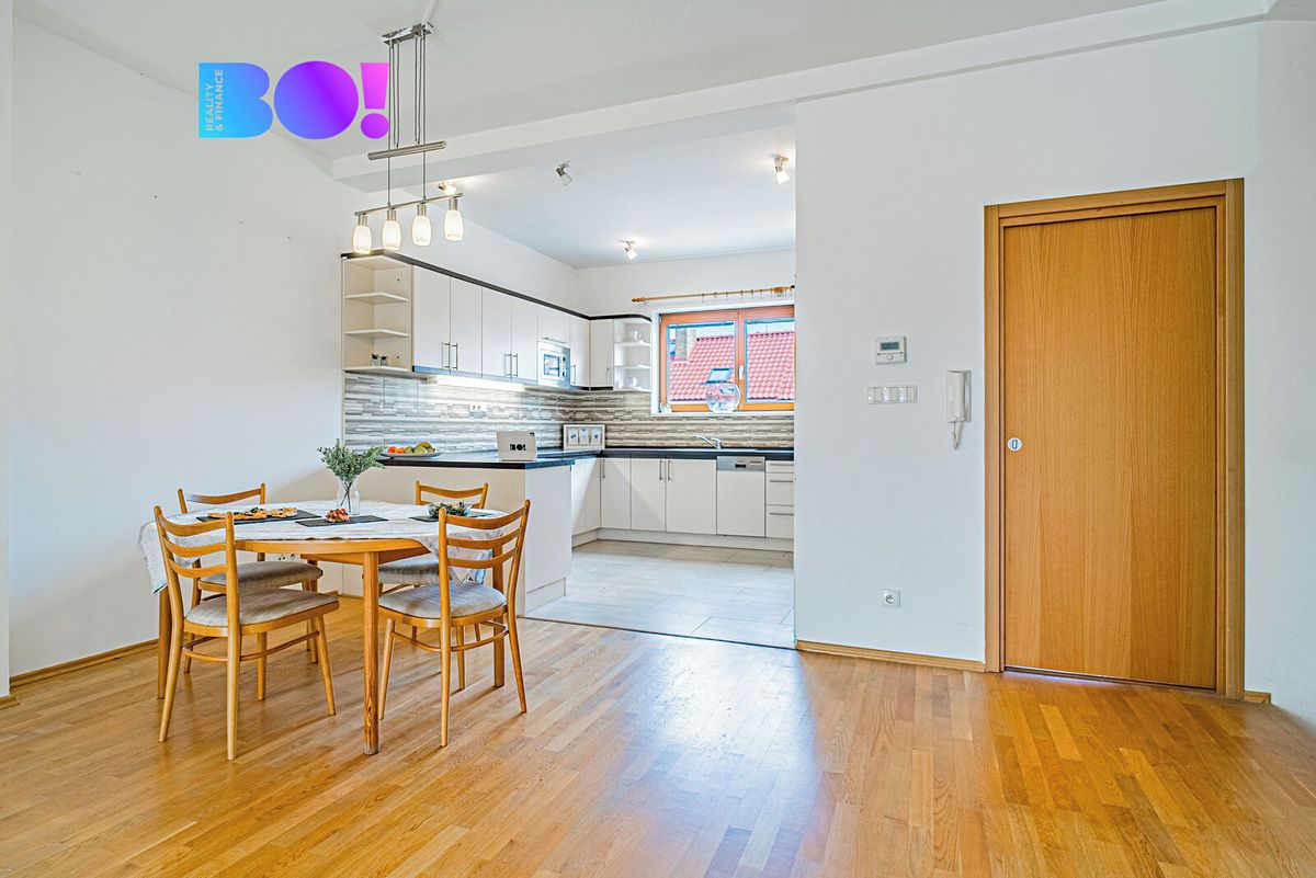 Prodej rodinného domu 318 m², pozemek 318 m²