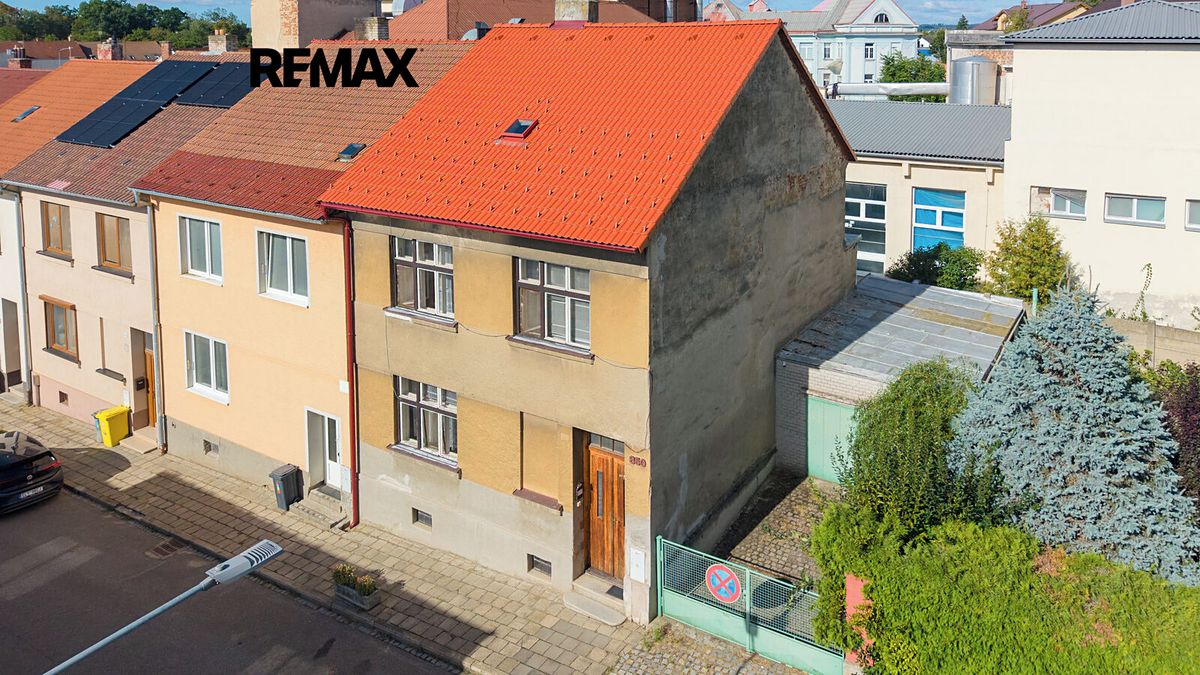 Prodej rodinného domu 161 m², pozemek 146 m² – fotografie 3