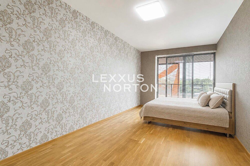 Pronájem bytu 2+kk 71 m² – fotografie 4