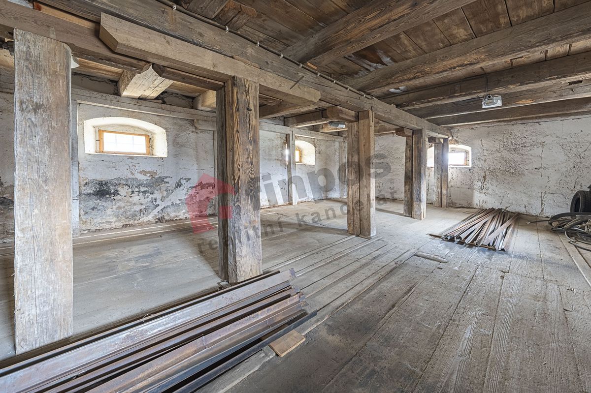 Prodej památky 256 m², pozemek 147 m² – fotografie 2