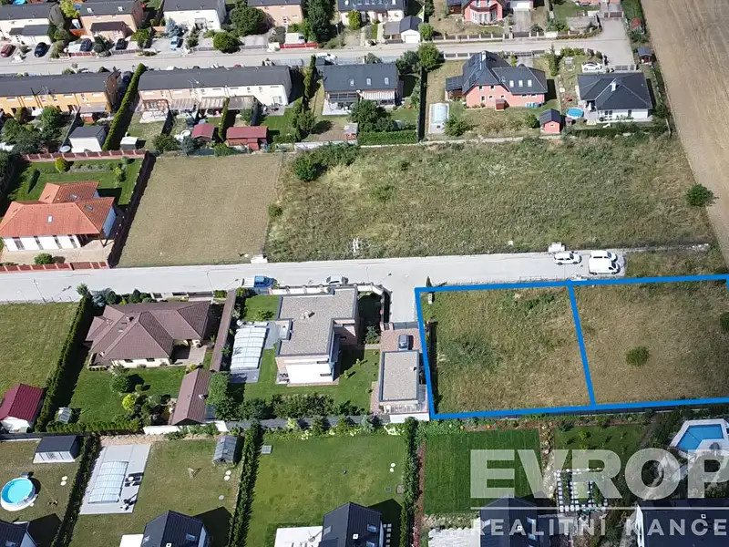 Prodej stavebního pozemku 791 m², Veleň – náhled fotky 2
