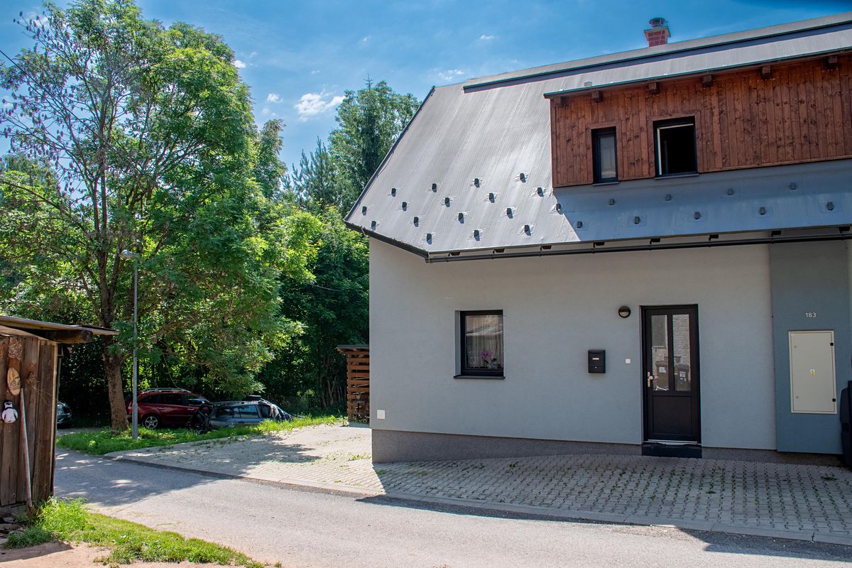 Prodej rodinného domu 86 m², pozemek 1867 m² – fotografie 2