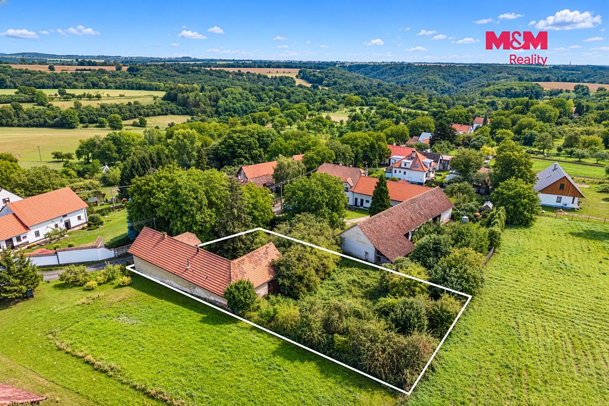 Prodej rodinného domu 196 m², pozemek 1246 m² – fotografie 4