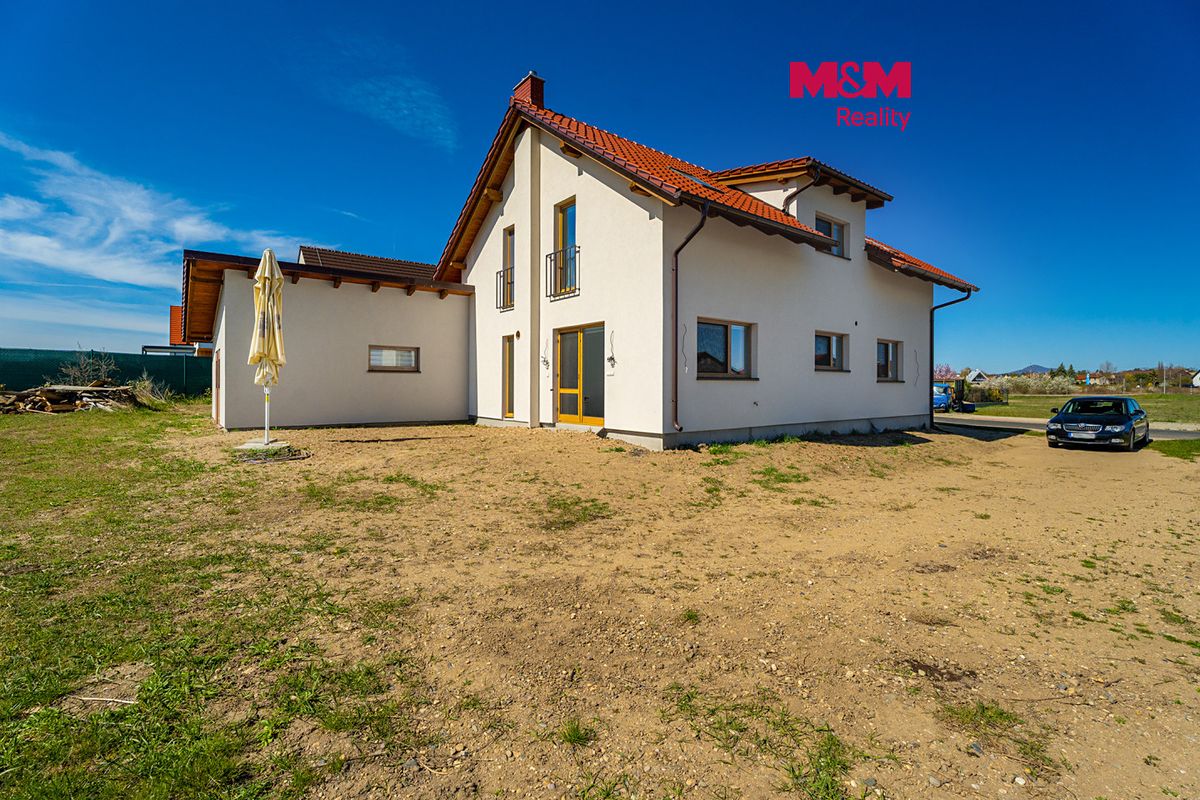 Prodej rodinného domu 226 m², pozemek 1580 m²