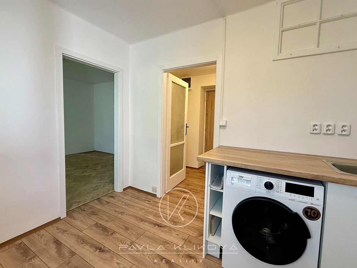 Pronájem bytu 1+1 28 m² – fotografie 5